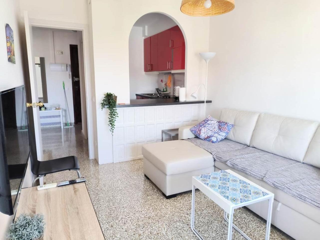 Luminoso Apartamento Playa Torrecilla. Con Piscina 네르하 외부 사진